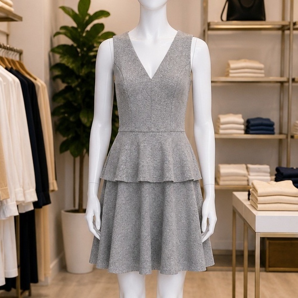 Everleigh Womens Dress Gray Tiered Peplum Sleeveless V-Neck Scuba Small